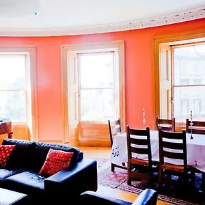  Apartment Epicurean Clerk